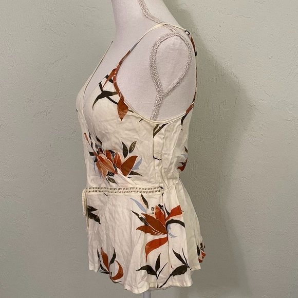 NWOT Floral Wrap O'neill Top - Picture 2 of 6